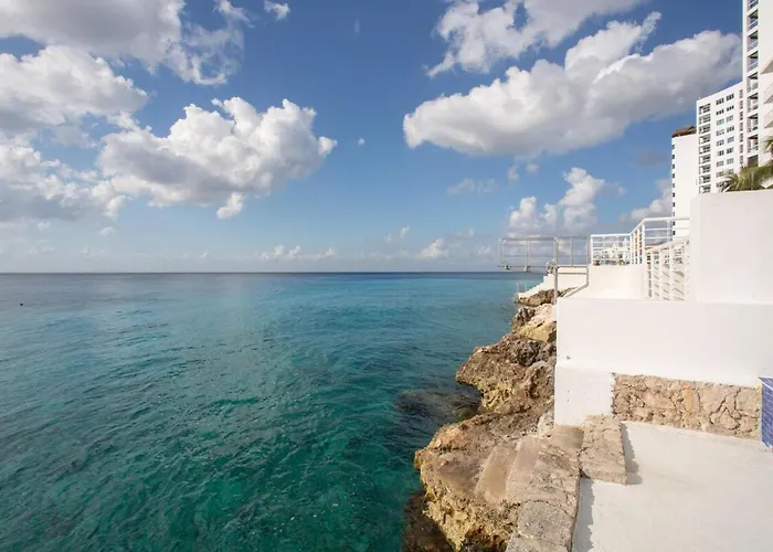 Oceanfront Escape Sunset Views And Caribbean Breeze Apartment *
